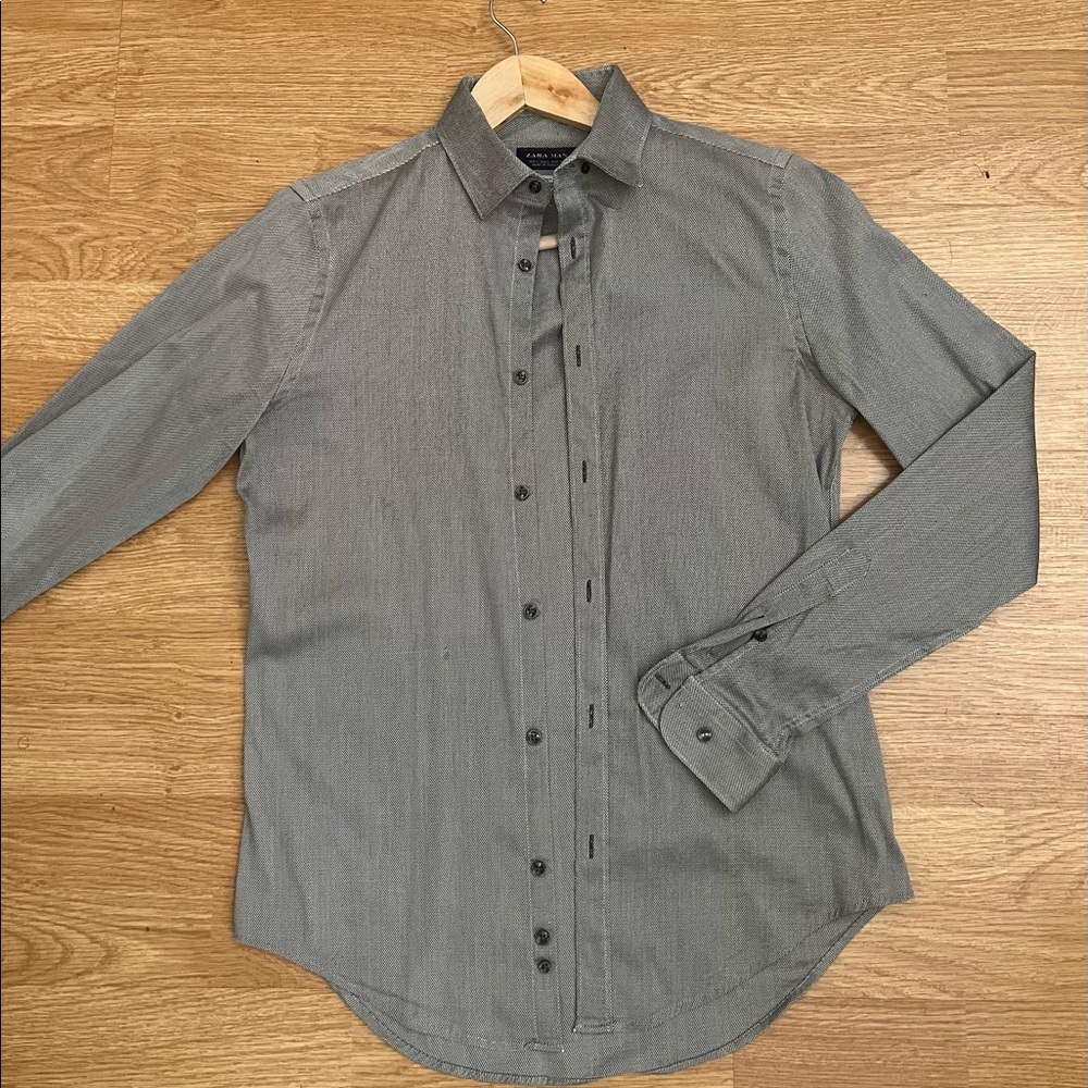 ZARA button up shirt (s) Dry cleaned & ironed & ready to wear.